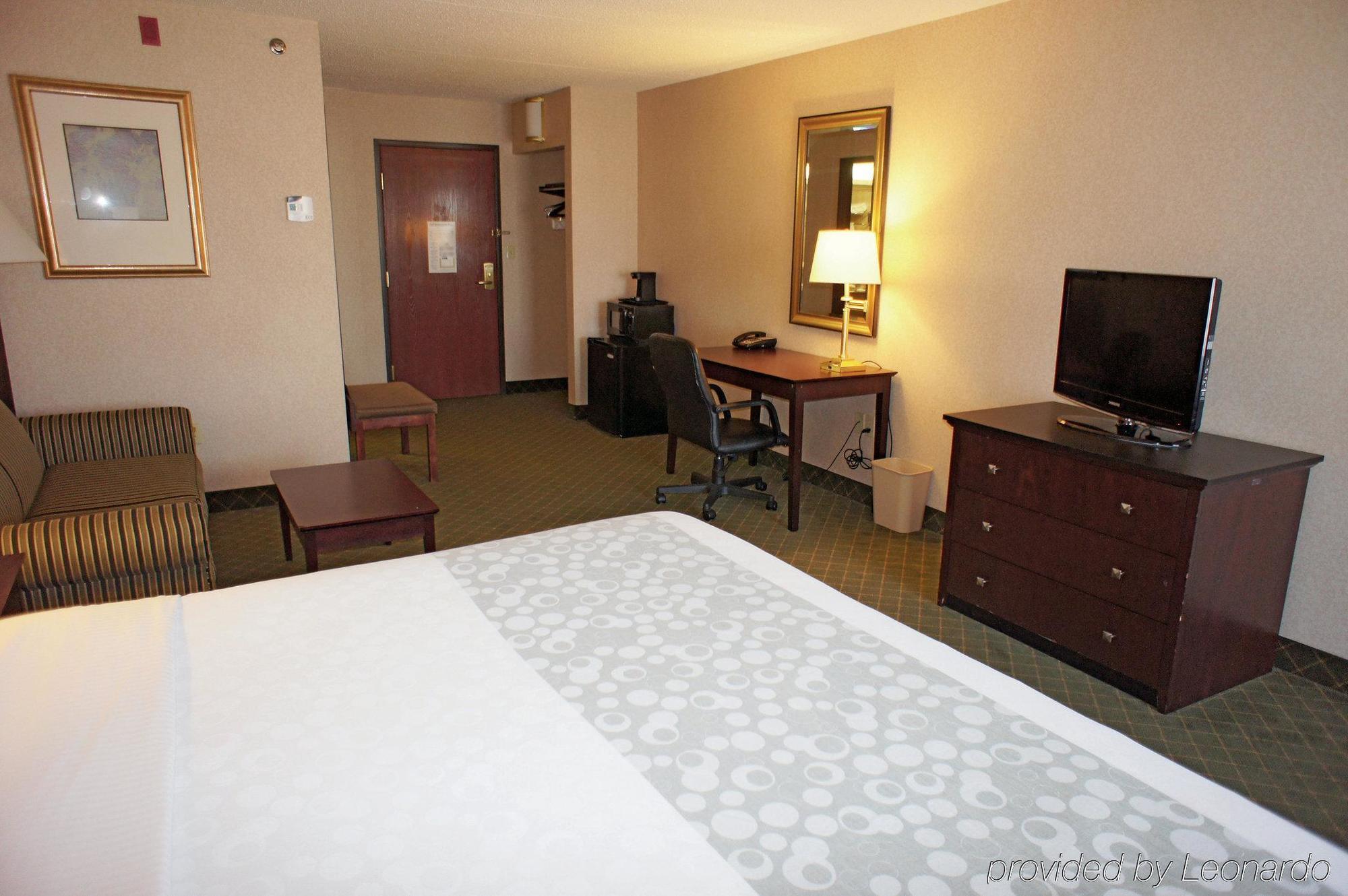 Red Roof Inn Hartford- Нью-Брітен Екстер'єр фото